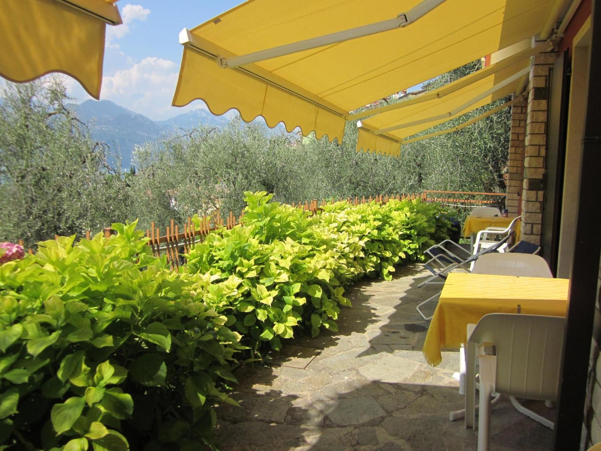 Residence Casa Maria Assenza di Brenzone Exterior foto